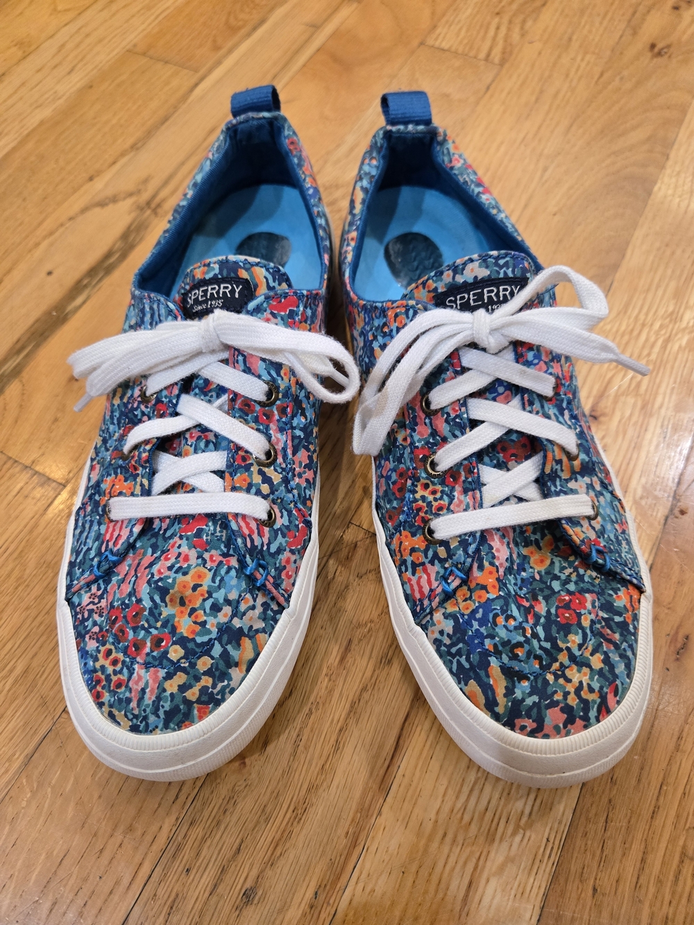 Sperry Woman's Floral Blue Canvas Sneakers - Blue/Multi